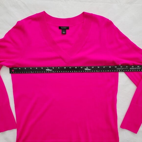 Halogen Merino Wool Blend Bright Pink V-Neck Sweater Sz S Layer Preppy Coquette - Picture 5 of 7